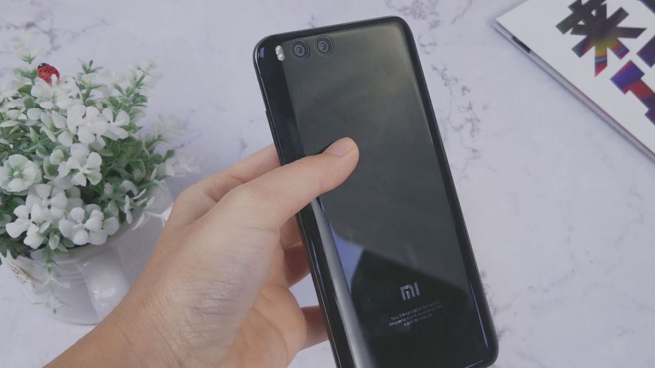 小米6为什么被称为一代神机?对比华为Mate10P我明白了!
